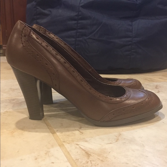 Mossimo Supply Co. Shoes - Brown pumps